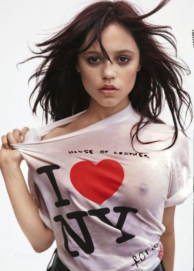 Jenna Ortega Big Tits Nipples
