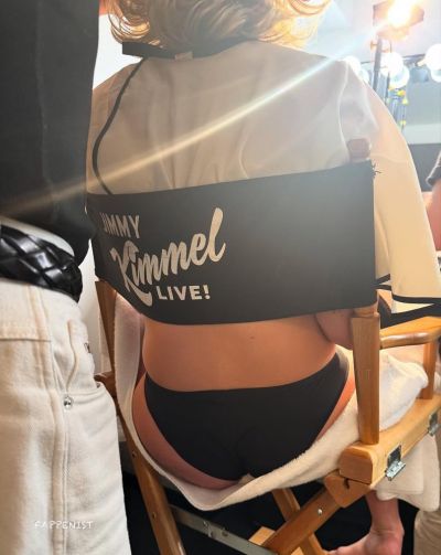 Florence Pugh Sexy Ass Underwear