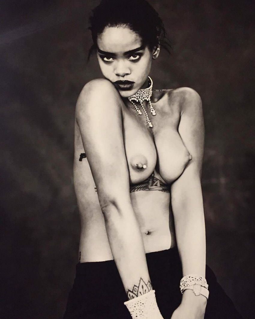 Rihanna nude naked boobs ass pussy Complete Collection. 