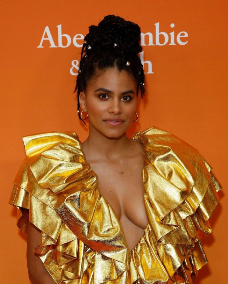 Zazie Beetz Tits