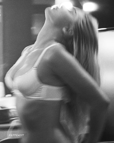 Addison Rae Tits in her Dressing Room