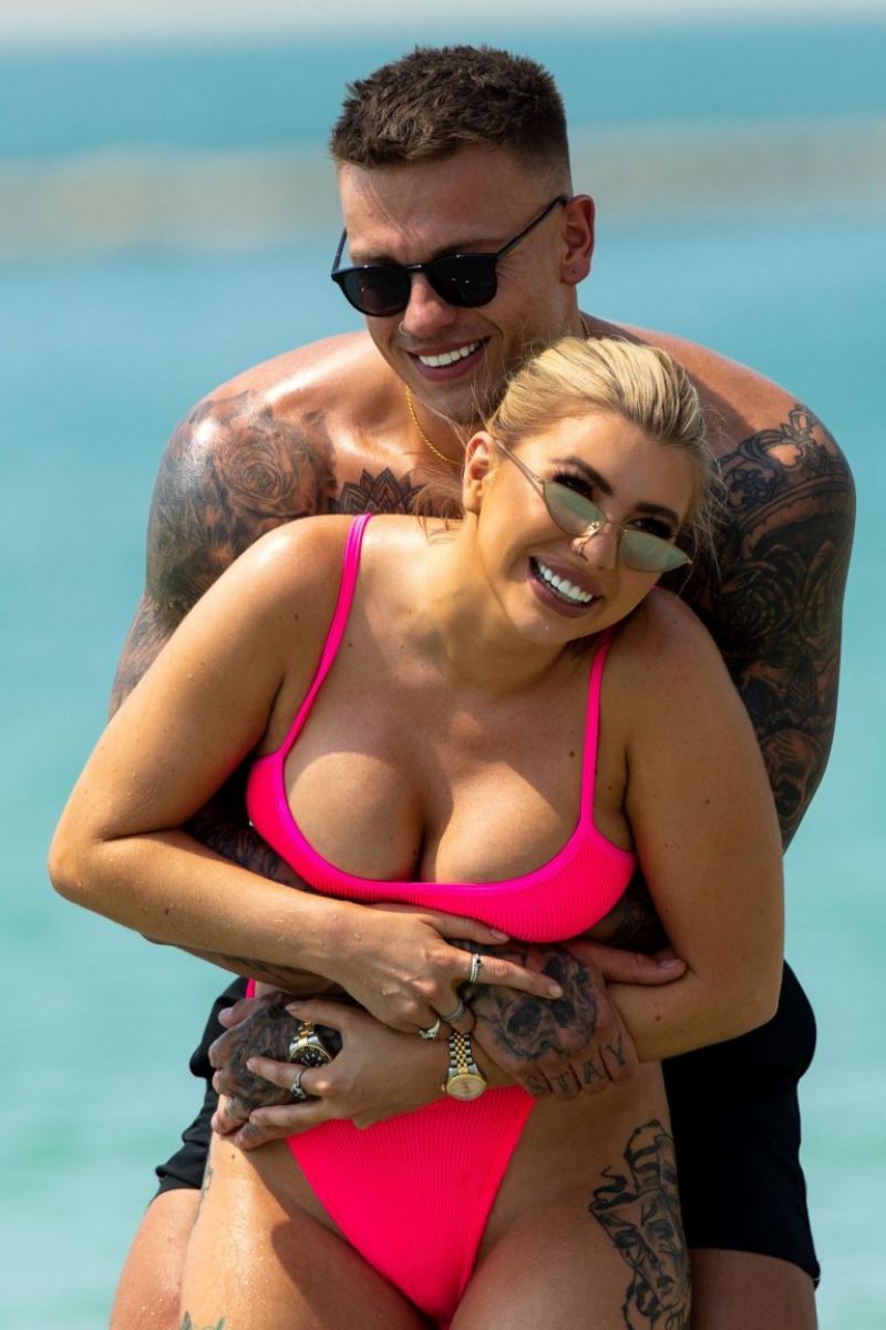 Olivia buckland topless