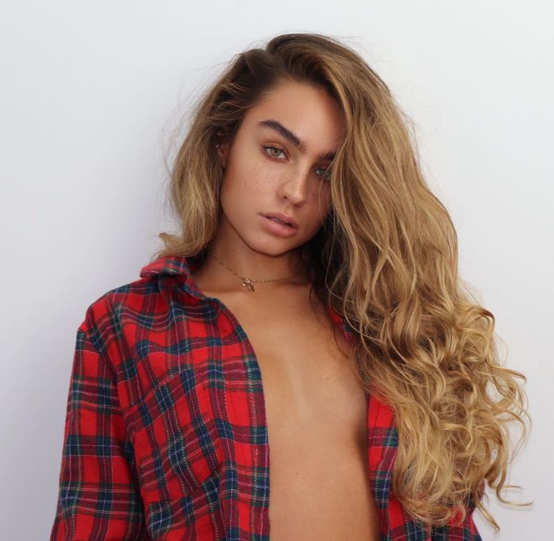 Sommer Ray Boobs