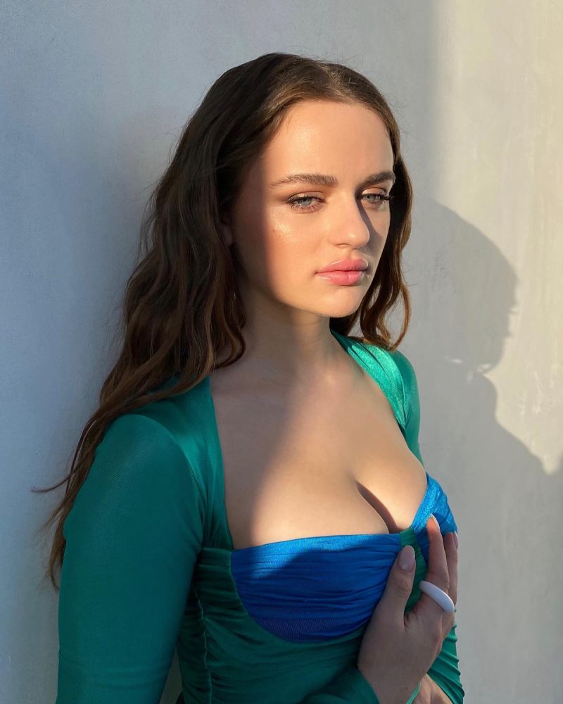 Joey king boobs