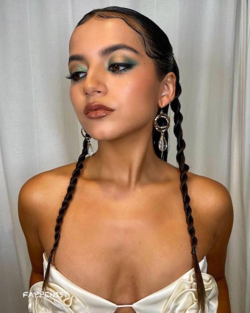 Isabela merced tits