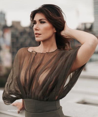 Jewel Staite Big Tits