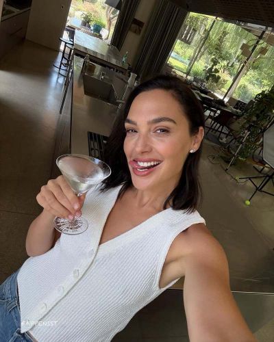 Gal Gadot Tits and Vodka