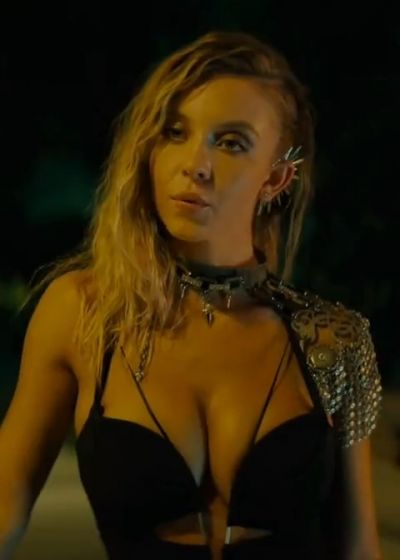 Sydney Sweeney Big Tits Scene Night Teeth