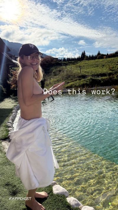 Jenny Mollen Nude