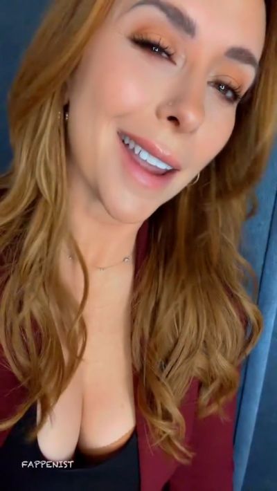 Jennifer Love Hewitt Tits