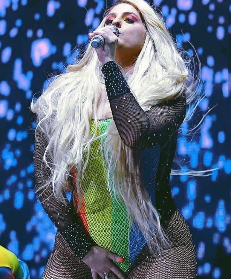 Meghan Trainor Sexy Ass On Stage. 