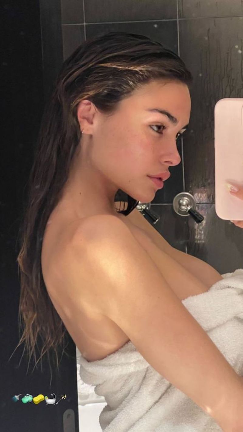 Madison Beer Boobs - Fappenist