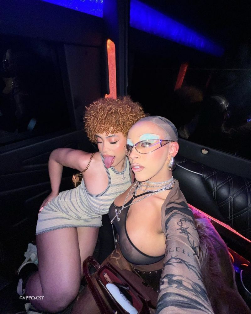 Ice spice nip slip